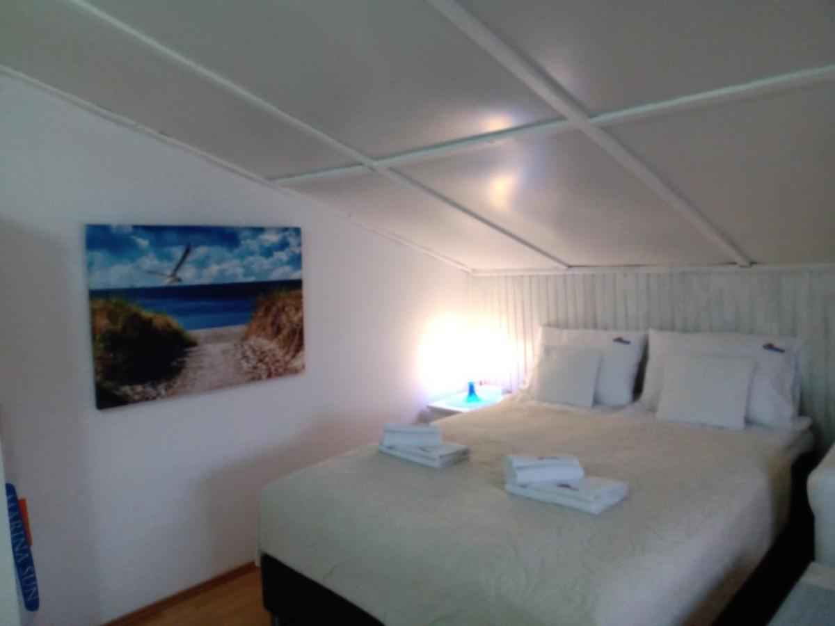 Homestay Marina Sun *